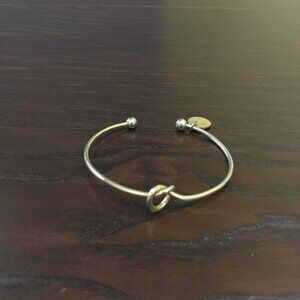Knot Cuff Bangle Gold Tone Metal Open Circle Marked Minimalist Preppy Chic